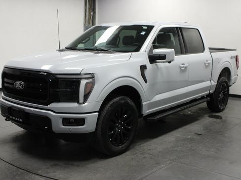 Used 2025 Ford F150 Lariat AWD/4WD image 10