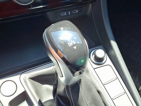 Used 2023 Volkswagen Jetta SE FWD image 16