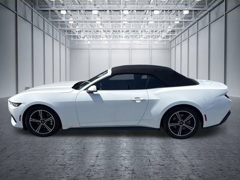 Used 2024 Ford Mustang Convertible RWD image 10