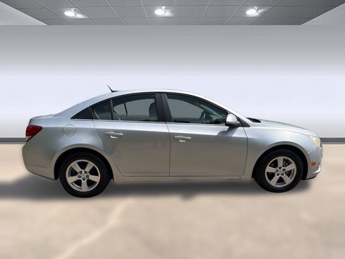 Used 2011 Chevrolet Cruze LT FWD image 8