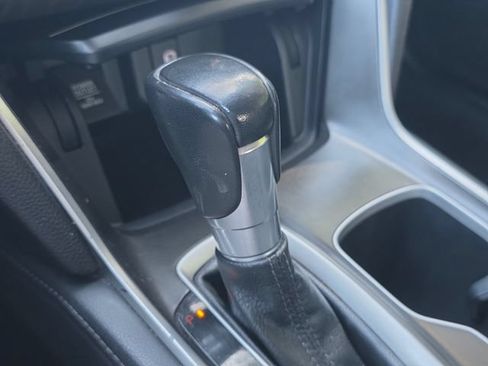 Used 2018 Honda Accord EX-L image 29