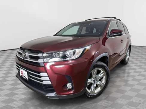 Used 2017 Toyota Highlander Limited w/ Carpet Mat Package AWD/4WD image 1