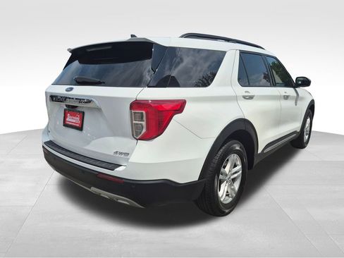 Used 2023 Ford Explorer XLT w/ Equipment Group 202A image 10
