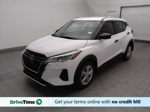 Used 2024 Nissan Kicks S FWD image 1
