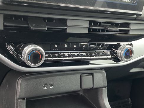 New 2026 Honda Prologue EX image 17