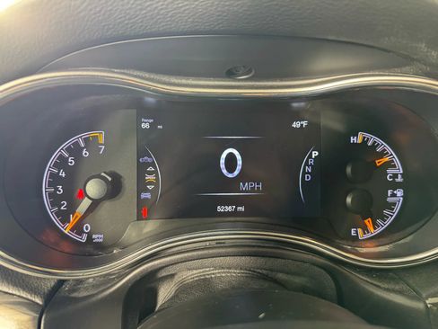 Used 2018 Jeep Grand Cherokee Overland AWD/4WD image 14