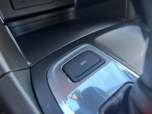 Used 2022 Chevrolet Equinox LS AWD/4WD image 34