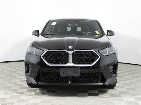 Used 2025 BMW X2 xDrive28i image 2