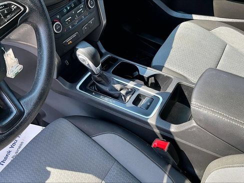 Used 2018 Ford Escape SE FWD image 14
