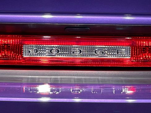 Used 2013 Dodge Challenger R/T image 40