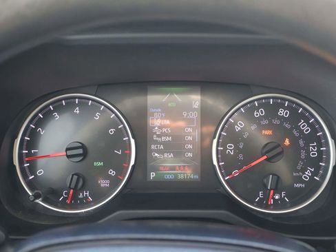 Used 2021 Toyota RAV4 XLE w/ Carpet Mat Package (TMS) image 14