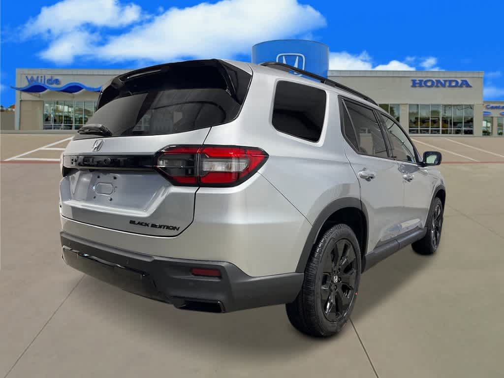 New 2026 Honda Pilot Black Edition image 5