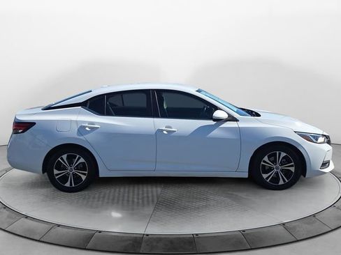 Used 2022 Nissan Sentra SV image 6