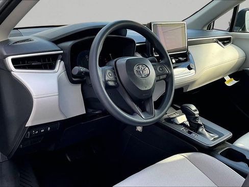 New 2026 Toyota Corolla Cross L image 5