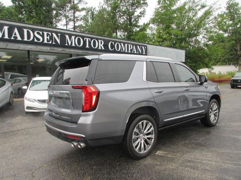Used 2021 GMC Yukon Denali w/ Denali Premium Package AWD/4WD image 5