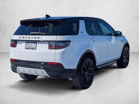 Used 2024 Land Rover Discovery Sport Dynamic SE image 5