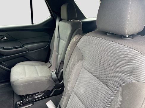 Used 2023 Chevrolet Traverse LT FWD image 22