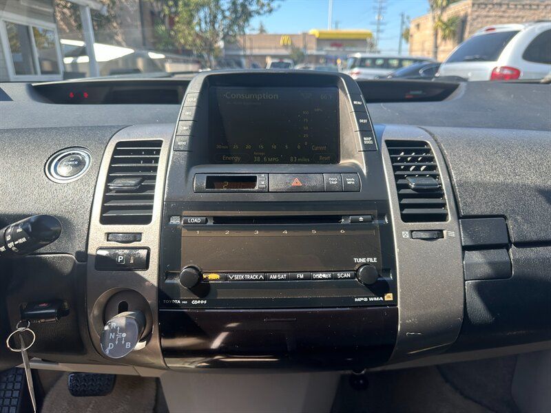 Used 2007 Toyota Prius Touring w/ Pkg 6 Touring Edition FWD image 19