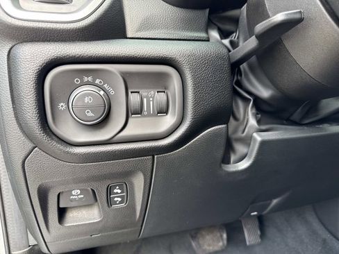 Used 2022 RAM 1500 Laramie image 30