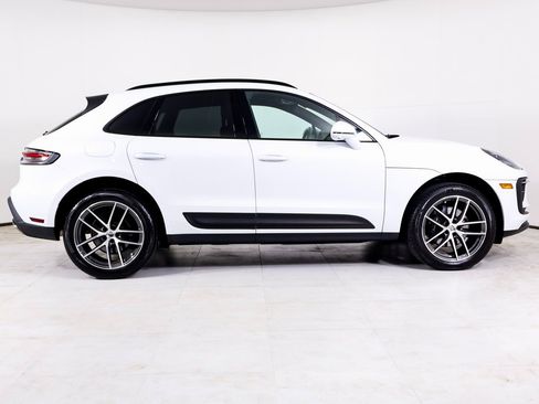 Certified 2024 Porsche Macan w/ Premium Plus Package image 26