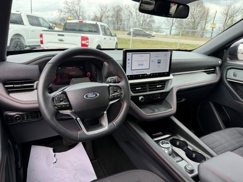Certified 2025 Ford Explorer ST-Line w/ Premium Package AWD/4WD image 21