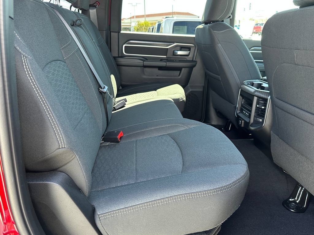 New 2026 RAM 2500 Big Horn AWD/4WD image 15