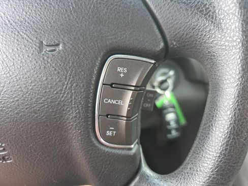 Used 2010 Hyundai Sonata GLS image 19