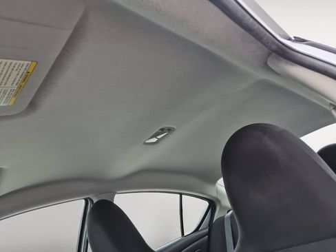Used 2012 Nissan Versa S FWD image 12