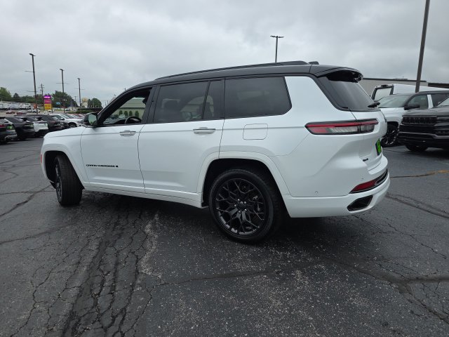 Used 2025 Jeep Grand Cherokee L Summit AWD/4WD image 4
