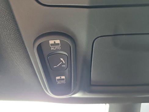 New 2026 Chrysler Pacifica Limited w/ S Appearance Package image 43