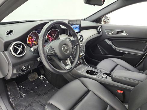 Used 2019 Mercedes-Benz GLA 250 image 12