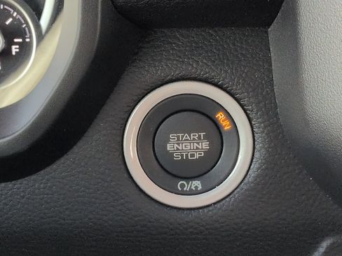 Used 2025 RAM 1500 Big Horn RWD image 26
