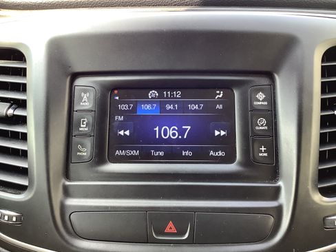 Used 2015 Chrysler 200 Limited w/ Convenience Group FWD image 16