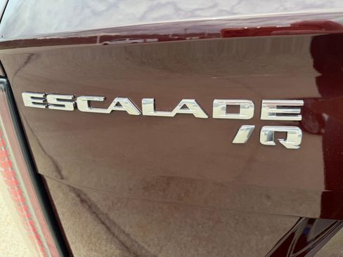 Certified 2025 Cadillac Escalade IQ Luxury 2 w/ LPO, Premium Carpet Package AWD/4WD image 49