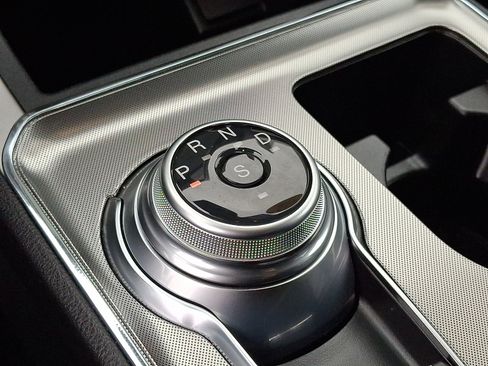 Certified 2022 Ford Edge SEL w/ Convenience Package image 16