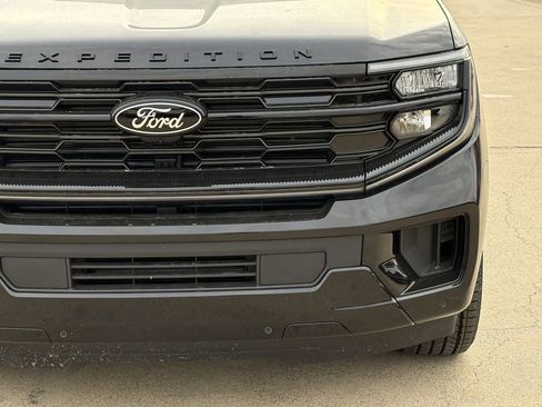 New 2026 Ford Expedition Max Platinum w/ Stealth Appearance Package image 9