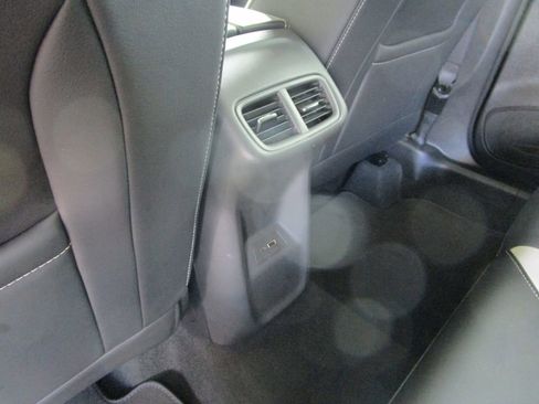 Used 2024 Buick Envision Sport Touring image 15