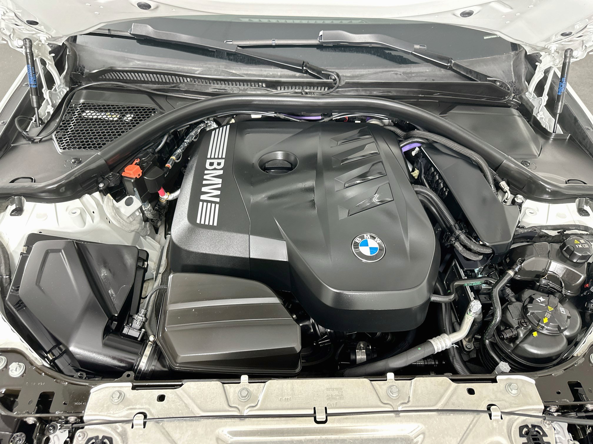Used 2026 BMW 330i xDrive Sedan AWD/4WD image 35