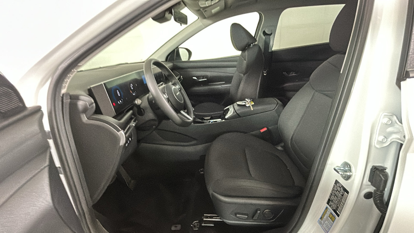 Used 2025 Hyundai Tucson SEL AWD/4WD image 13