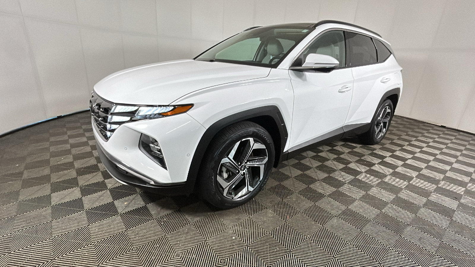 Used 2023 Hyundai Tucson Limited FWD image 8