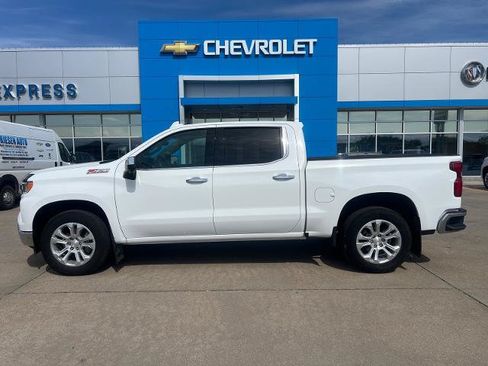 Used 2024 Chevrolet Silverado 1500 LTZ AWD/4WD image 1