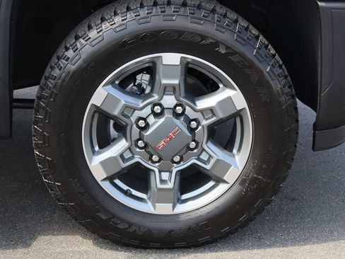 New 2026 GMC Sierra 2500 SLT w/ SLT Premium Package AWD/4WD image 23