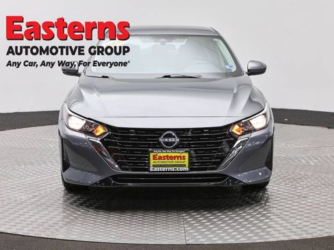 Used 2024 Nissan Sentra S FWD image 2