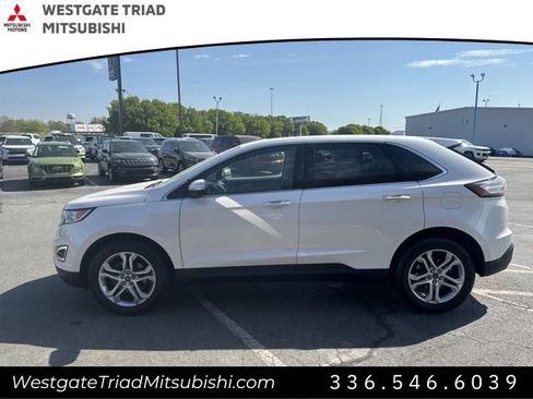 Used 2017 Ford Edge Titanium w/ Technology Package FWD image 5