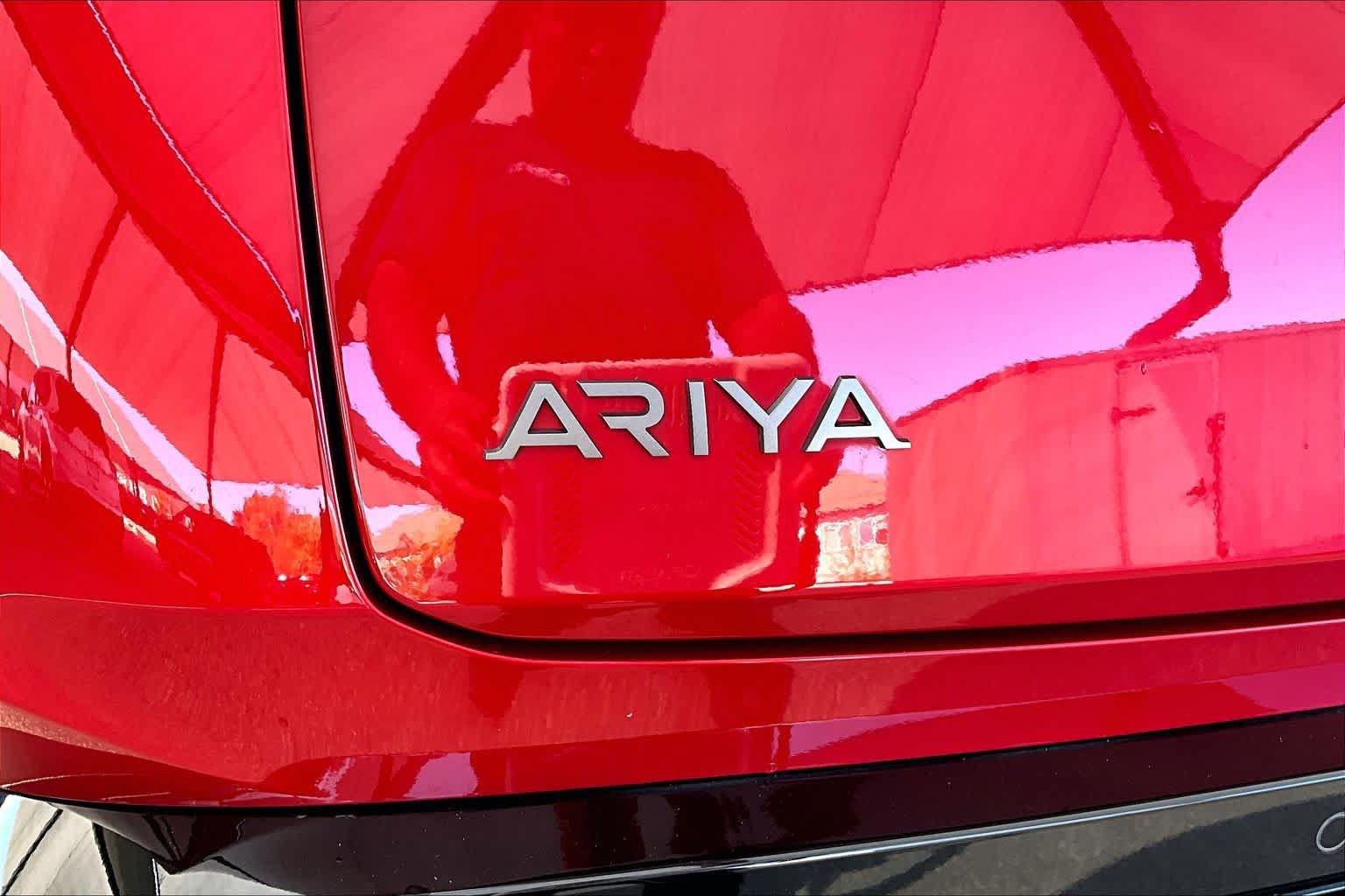 Used 2024 Nissan Ariya FWD image 9