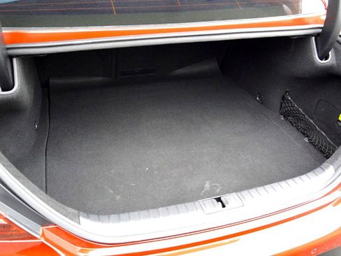 Used 2022 Genesis G70 3.3T image 35