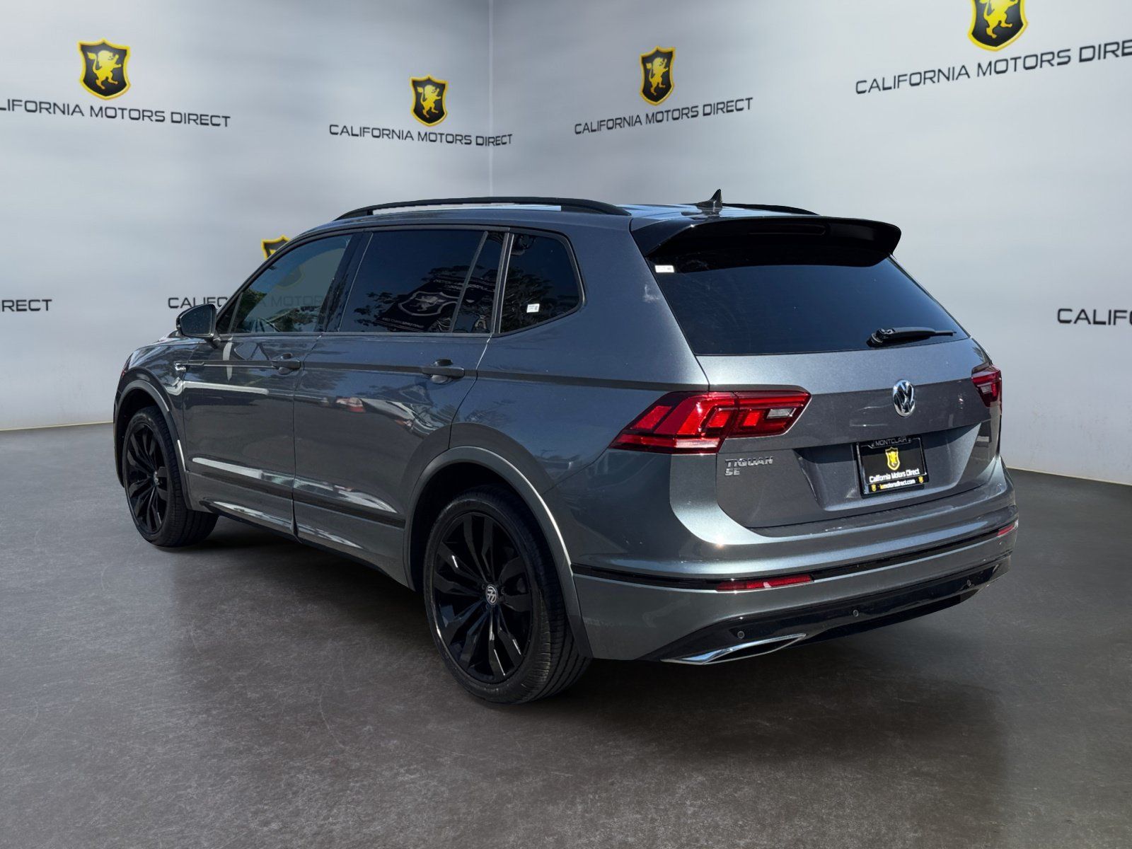 Used 2021 Volkswagen Tiguan S FWD image 3