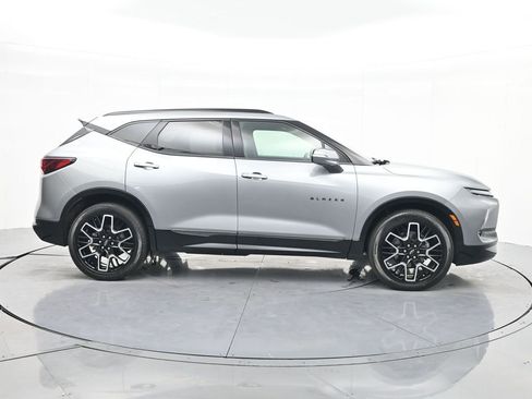 Used 2023 Chevrolet Blazer RS w/ Driver Confidence II Package image 6