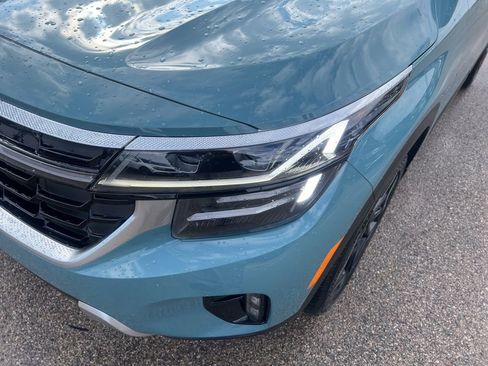 Certified 2024 Kia Seltos SX w/ SX Sunroof Package image 31