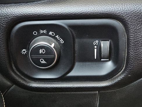 Used 2024 RAM 3500 Big Horn image 20